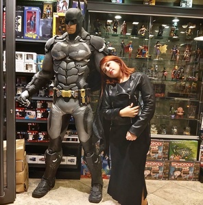 Sculpture de personnage de film animé en fibre de verre en plein air le chevalier noir pour la décoration de la maison en résine statue de cinéma - Product Image 2