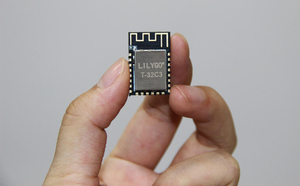 En stock, module WiFi original LILYGO TTGO T-32C3 ESP32-C3, 4 Mo de mémoire flash, carte de développement RISC-V - Product Image 2
