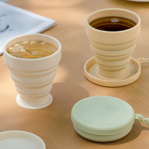 Bouteille d'eau pliable en silicone de qualité alimentaire-Portable Résistant à la chaleur Camping en plein air Utilisation de bureau Réutilisable Facile à plier Transporter - Product Image 1