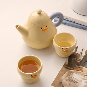 Jarra de Agua con Tapa de Cerámica Xingye con Relieve de Patito, Ecológica, Color Personalizado, Capacidad de 380 ml, para Uso Diario - Product Image 3