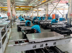 Centro de Mecanizado <span class=keywords><strong>Vertical</strong></span> DMTG VMC1270, Fresadora de Metal de Alta Precisión, Totalmente Automática, la Más Vendida en Rusia - Product Image 2
