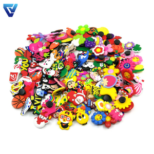 อุปกรณ์ตกแต่งหัวเข็มขัดสุดสร้างสรรค์ลายมาริโอ้น่ารักตามสั่งสำหรับงานปาร์ตี้รองเท้าด้านบนทำจากยางเนื้อนุ่มทนทาน - Product Image 2