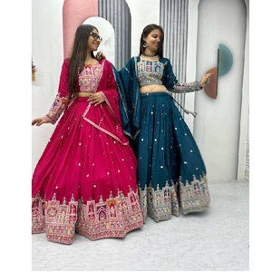 Lehenga Choli élégant pour femmes avec broderie élégante, travail de fil de codage, conçu pour les soirées de festival, les mariages, les vêtements traditionnels - Product Image 3