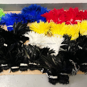 <span class=keywords><strong>Plumas</strong></span> <span class=keywords><strong>de</strong></span> Gallo Teñidas en Tira <span class=keywords><strong>de</strong></span> 4-6'' para Atado <span class=keywords><strong>de</strong></span> Moscas, Disfraces <span class=keywords><strong>de</strong></span> <span class=keywords><strong>Plumas</strong></span> <span class=keywords><strong>de</strong></span> Pollo, Artesanías <span class=keywords><strong>de</strong></span> Joyería como Pendientes y Decoraciones para Prendas <span class=keywords><strong>de</strong></span> Baile - Product Image 4