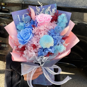 Bouquet di Rose Premium Romantico in Confezione Personalizzata - Fiori Conservati Artigianali <span class=keywords><strong>per</strong></span> <span class=keywords><strong>San</strong></span> <span class=keywords><strong>Valentino</strong></span>, Compleanno, Festa della Mamma, <span class=keywords><strong>Regalo</strong></span> Eterno <span class=keywords><strong>per</strong></span> <span class=keywords><strong>Lei</strong></span> - Product Image 1