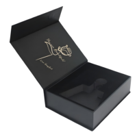 Boîte cadeau magnétique élégante personnalisée avec poignée, pelliculage mat, gaufrage, emballage rigide de luxe en papier, matériaux recyclés, mousse EVA