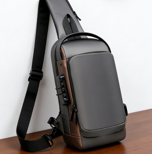 Bolsa Transversal Masculina Esportiva Impermeável Durável da Moda 2025, Mais Vendida, com Logotipo Personalizado, USB e Antifurto para Motocicleta - Product Image 3