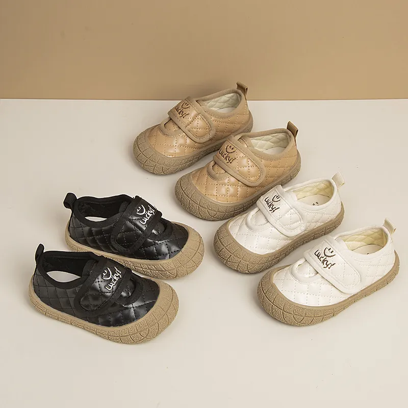 Симпатичные босоногие повседневные туфли из искусственной стельки для маленьких девочек от производителя, поставляемые Zapatos Para Ninas
