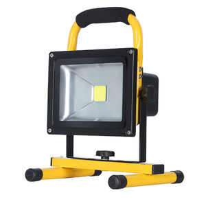 Lampe de travail portable rechargeable Dsfy 6510, 10W LED, lumière blanche d'urgence, autonomie de 3 heures, durée de vie de 25000 heures - Product Image 5