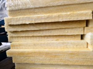 OEM Özel Ses Bariyerleri Sarı Cam Yünü Çevre Dostu Taş Yünü Ses Yalıtım Levhası Isı Direnci Yanmaz - Product Image 3