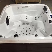 Spa de nage portable autoportant pour 5 personnes, spa extérieur massant avec 4 sièges, 1 transat, marches et couverture isolante à vendre