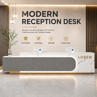 Mostrador de Recepción de Mármol Natural con Luz LED y Detalles en Dorado para Hotel, Venta al por Mayor Directa de Fábrica, Logotipo Personalizado