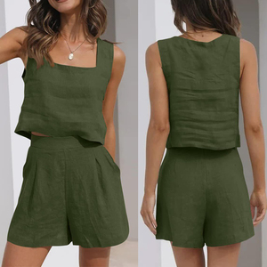 Ensemble de vacances deux pièces en lin et coton <span class=keywords><strong>pour</strong></span> femme : haut court à col carré et short taille haute – Tenue décontractée d'été <span class=keywords><strong>pour</strong></span> la plage - Product Image 1