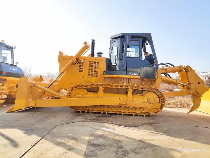 Bulldozer (Helium)- 32 Inches main image 1