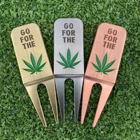 Fourche de réparation de divots de golf personnalisée en forme unique, en alliage de zinc avec logo émaillé, outil de golf, accessoire de golf, vente en gros