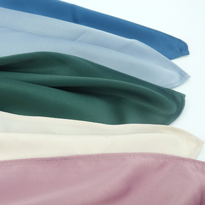 2025 diseño Malasia venta al por mayor personalizado nuevo estilo señora Tudung calidad satén liso Hijab <span class=keywords><strong>Mattin</strong></span> satén Bawal Hijab - Product Image 6