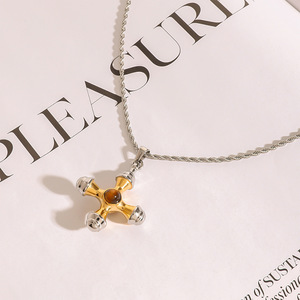 Collier Yueli en or 18 carats, acier inoxydable, pendentif œil de tigre, design géométrique, bijou cadeau - Product Image 2