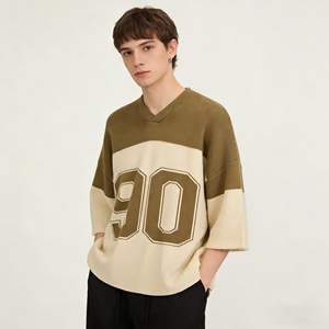 Jersey Deportivo de Punto ODM, Diseño Personalizado con Número, Camiseta de Punto para Marcas, Cuello en V, Bloques de Color, Manga Campana, Venta al Por Mayor - Product Image 2