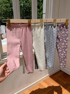 Pantaloni per bambine, leggings elasticizzati slim autunnali, eleganti, per neonati e bambini, in cotone con stampa a stelle, 2-8 anni - Product Image 2