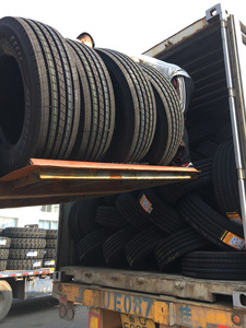 Nouveaux pneus de marque chinoise renommée 385/55R22.5 pour poids lourds, camions, remorques, routiers et bus, usage urbain et routier, pneus radiaux - Product Image 6