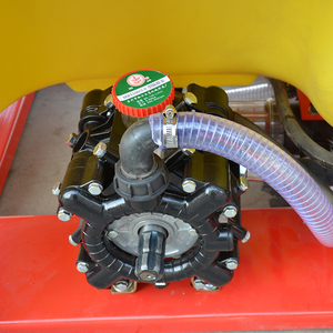 Precio de fábrica Pulverizador agrícola hidráulico de brazo para tractor, accionado por TDF, para control de plagas y químicos agrícolas, 600L 800L 1000L - Product Image 1