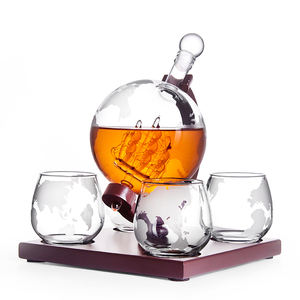 Ensemble de carafe à whisky au design moderne avec <span class=keywords><strong>globe</strong></span>, 2 verres, perles, 4 glaçons, pince et entonnoir, distributeur de boissons - Cadeaux de whisky - Product Image 1