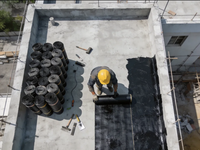 Membrane en polypropylène perméable à la vapeur avec micro-trous, membrane d'isolation pour toiture de maison à ossature bois
