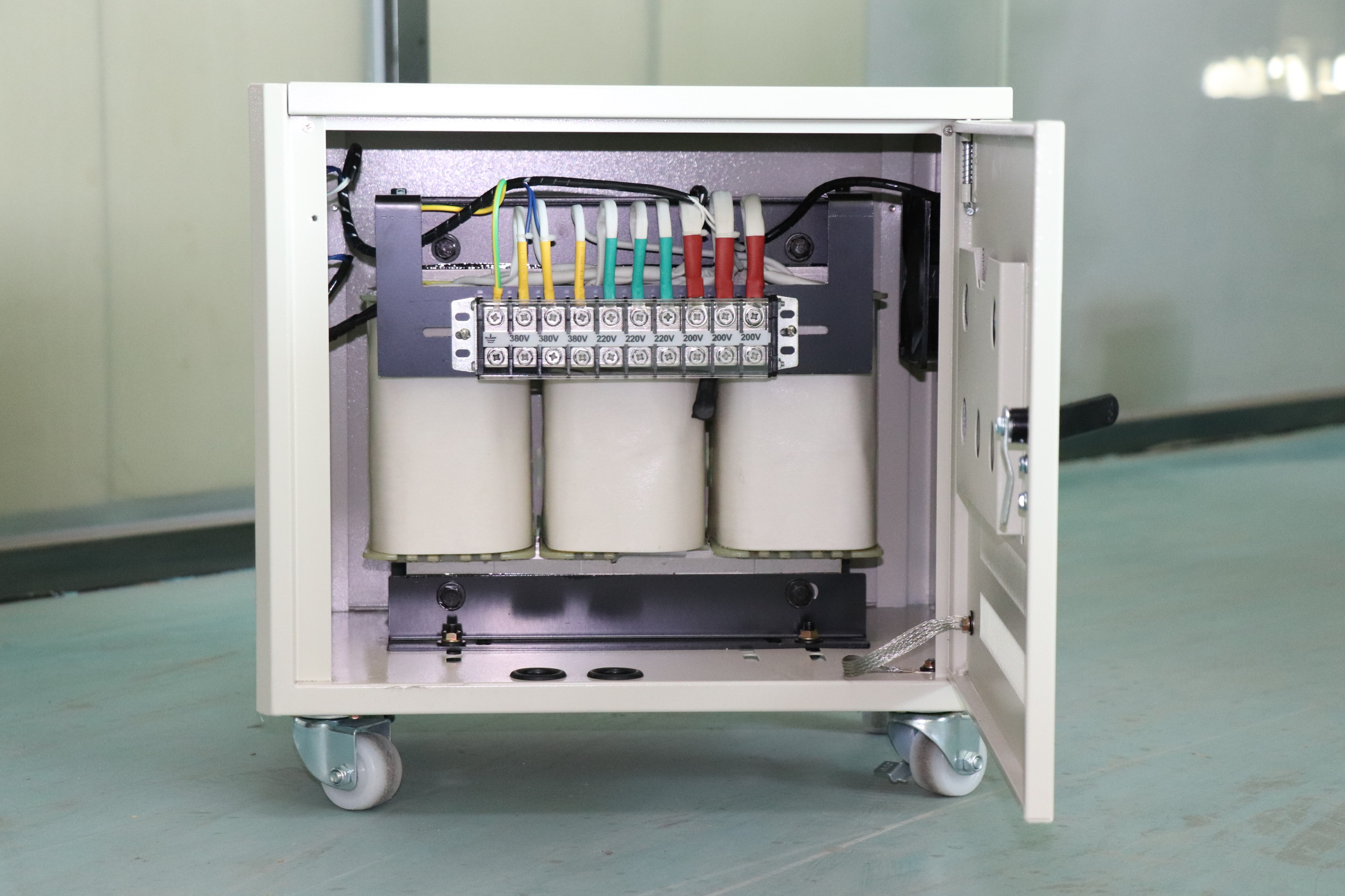 30kva 208V to 380V/400V 3 Phase AC Auto Transformer - Xingkerong