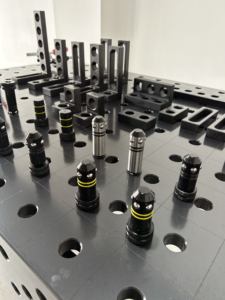 Çok delikli konumlandırma robotunun ölçüm ölçekleri ve aksesuarları ile nitrürlenmiş dökme demir çelik kaynak tablosu - Product Image 2