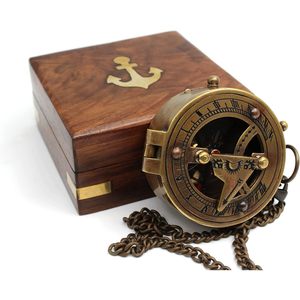 Boussole solaire nautique ALFA NAUTICAL en laiton avec boîte en bois, cadran analogique pliable de 2 pouces, porte-clés portable pour la navigation en extérieur - Product Image 1