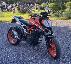 Motocicleta Usada KTM1 DUKE390 390cc, Motocicleta <span class=keywords><strong>Deportiva</strong></span> Todoterreno, de Gran Cilindrada, Refrigerada por Líquido, Tipo Naked - Product Image 1