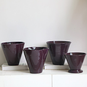 Pots de fleurs en céramique violet foncé brillant, pots à orchidées, pots en céramique violet aubergine à large ouverture pour la décoration intérieure et la verdure - Product Image 1