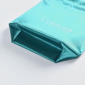 Petite pochette en satin pour flacon de parfum, style ouverture centrale, pour emballage textile - Product Image 2