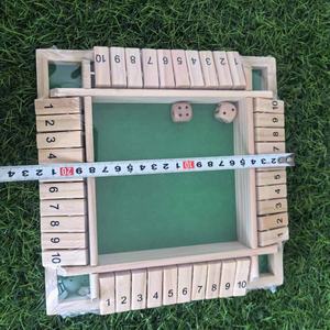 Jeu de fermeture de boîte en bois (2-<span class=keywords><strong>4</strong></span> joueurs) - Plateau à <span class=keywords><strong>4</strong></span> faces, 2 dés, <span class=keywords><strong>règles</strong></span> - Jeu d'addition amusant pour enfants <span class=keywords><strong>et</strong></span> adultes, 22*22*1.5CM - Product Image 2