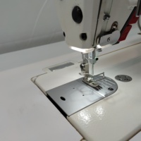 Machine à coudre à point noué à aiguille unique à grande vitesse D7R avec moteur intégré de machines de vêtements de coupe-fil automatique