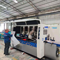 Dégauchisseuse à quatre faces pour portes et fenêtres, machine industrielle à quatre côtés