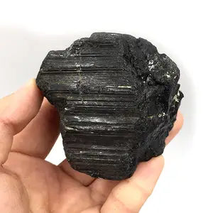 หินทัวร์มาลีนสีดำธรรมชาติหินหยาบคริสตัลทัวร์มาลีนดิบสีดำ
