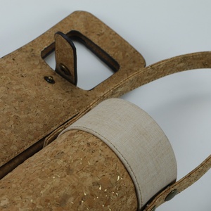 Wholesale Customized Luxury High-End Portugal <b>Paper</b> <b>Red</b> Wine Packaging Bag Eco-Friendly Waterproof Adhesive Sticker Gift Bag - Product Image 3
