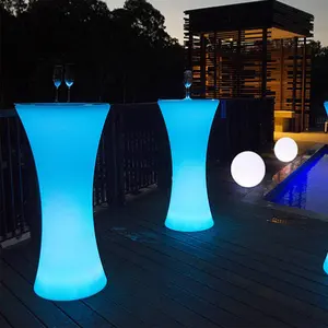 مخصصة-شحن البلاستيك RGB اللون طاولة بار led عالية أعلى طاولة مشروبات ل ملهى ليلي الحدث