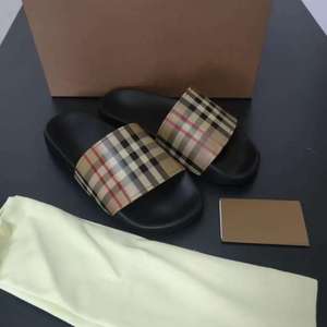 รองเท้าแตะดีไซน์เนอร์สุดหรู รองเท้าแฟชั่นสำหรับใส่เดินเล่นกลางแจ้ง รองเท้าลำลองคุณภาพสูง - Product Image 2