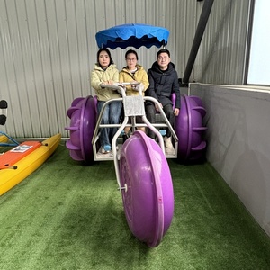 QIQU cadre en acier inoxydable en aluminium 3 personnes pédale alimentée avec auvent pour lac mer pour adultes et enfants Tricycle vélo d'eau - Product Image 3