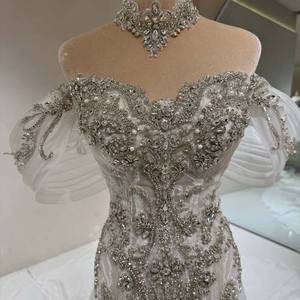 Vestidos de Novia de Lujo DW0192 con Cuentas y Corte Sirena, con Cola - Product Image 6