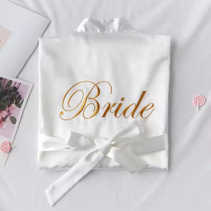 2024 personnalisé Logo soie personnalisé broderie <span class=keywords><strong>robe</strong></span> satin femmes mariage mariée et <span class=keywords><strong>demoiselle</strong></span> <span class=keywords><strong>d</strong></span>'<span class=keywords><strong>honneur</strong></span> RobesHot - Product Image 2