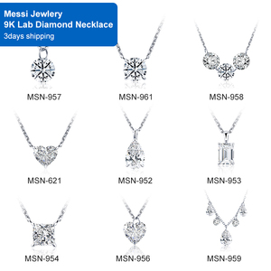 Pronta per la Spedizione, Ottimo Prezzo, Collana Elegante in Oro 9K, Gioiello con Pendente in Diamante Coltivato in Laboratorio - Product Image 1