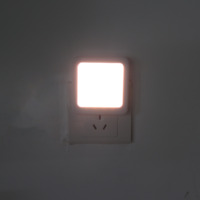 Veilleuses LED à économie d'énergie avec capteur photo contrôle de la lumière chambre applique murale maison lumières de secours prise américaine