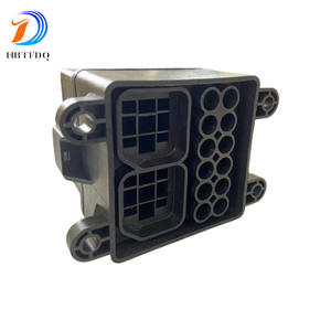 Boîtier de relais à fusibles automatique étanche 24V et 12V Bloc électrique central 6 emplacements IP65 pour câblage et électronique de véhicule - Product Image 6