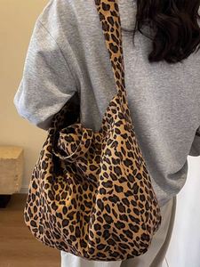 Fashionable Leopard Canvas Tote <b>Bag</b> Trim Accents and Zipper Closure for <b>Women</b> Casual <b>Weekend</b> Beach Outing Carry - Product Image 4