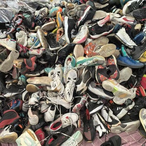 รองเท้ามือสองขายส่งคุณภาพพรีเมียม รองเท้า Ukay รองเท้าแบรนด์เนมมือสอง รองเท้าบาสเก็ตบอลนานาชาติสำหรับผู้ชาย - Product Image 3