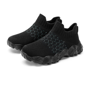 Chaussures décontractées pour femmes, baskets à enfiler en maille respirante, bout rond, doublure en maille respirante, semelle extérieure en caoutchouc, semelle intermédiaire en EVA, toutes saisons - Product Image 5