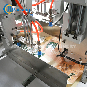 Machine linéaire doypack automatique <span class=keywords><strong>de</strong></span> sac debout avec fermeture à glissière <span class=keywords><strong>de</strong></span> 1-2 lbs machine d'emballage <span class=keywords><strong>de</strong></span> sachets <span class=keywords><strong>de</strong></span> <span class=keywords><strong>soude</strong></span> à laver en <span class=keywords><strong>percarbonate</strong></span> <span class=keywords><strong>de</strong></span> sodium - Product Image 3